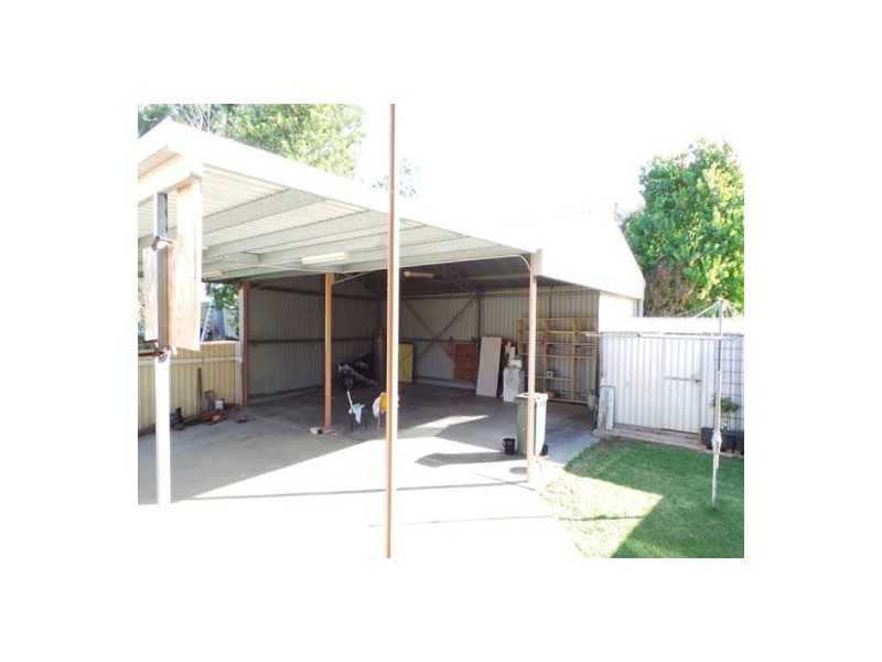 32 McRae Street, Tamworth NSW 2340