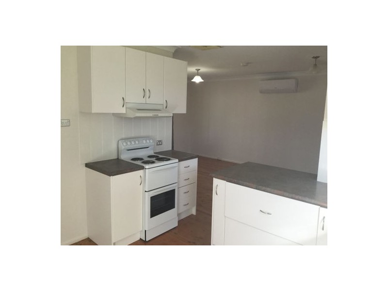 4 Dorothy Avenue, Kootingal NSW 2352