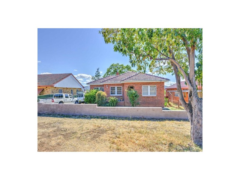 38 Parry Street, Tamworth NSW 2340