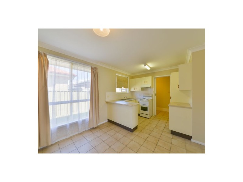2/21 Illoura Street, Tamworth NSW 2340