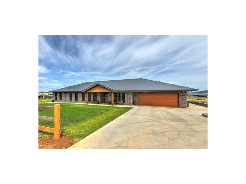 5 Benandarah Court, Tamworth NSW 2340