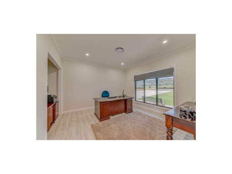 5 Benandarah Court, Tamworth NSW 2340