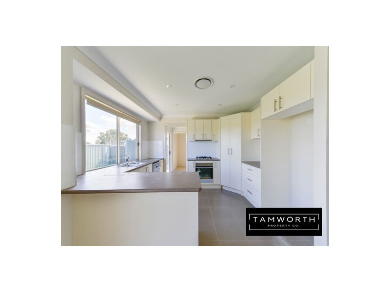 23 Gungurru Close, Tamworth NSW 2340