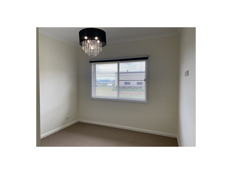 5 Woodswallow Close, Tamworth NSW 2340