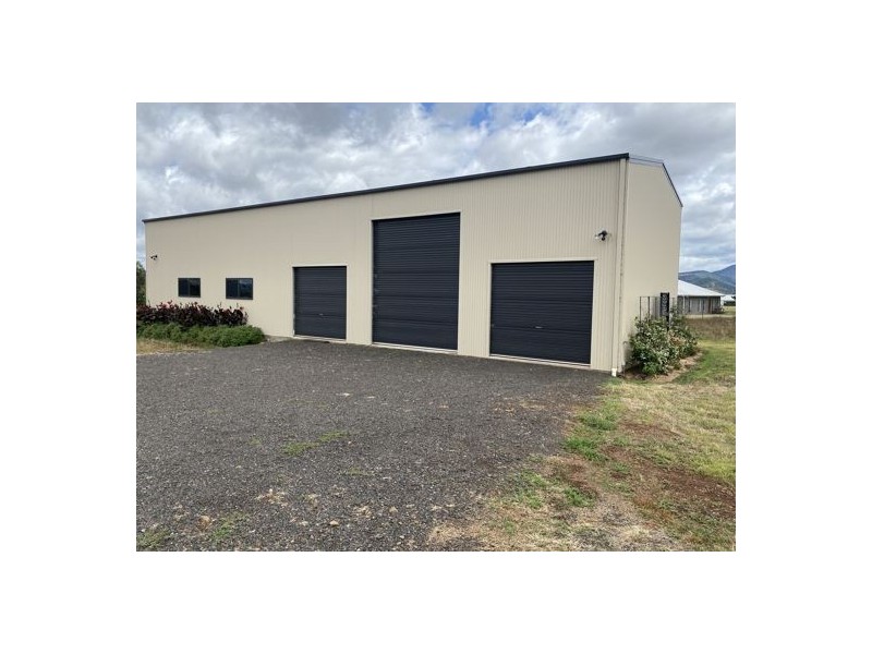 5 Woodswallow Close, Tamworth NSW 2340