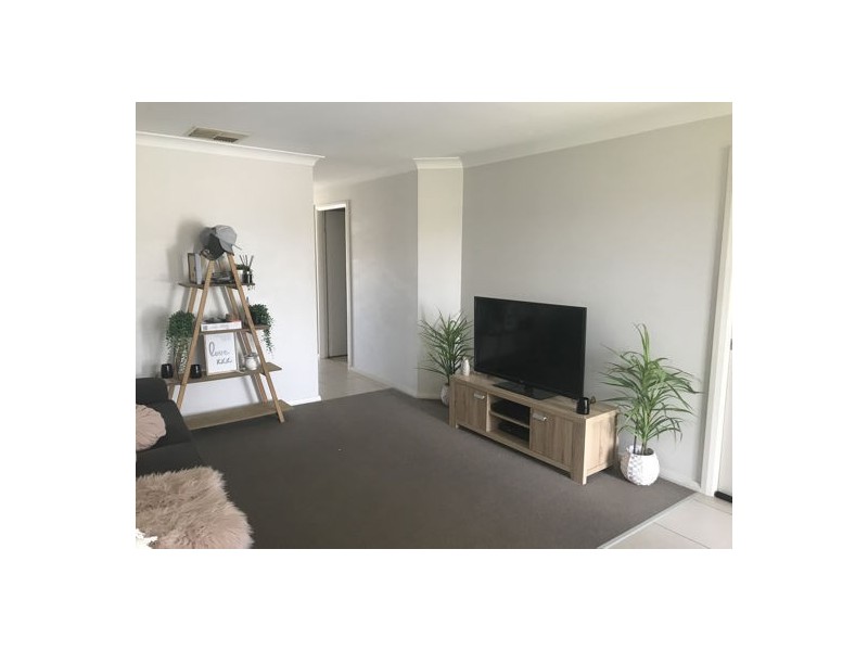 14 Tasman Place, Tamworth NSW 2340