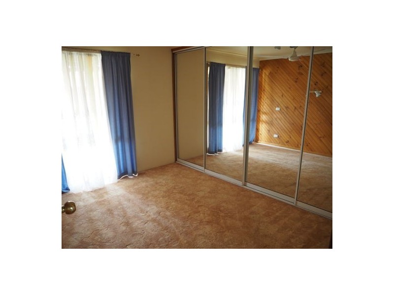 8 Cowper Close, Tamworth NSW 2340