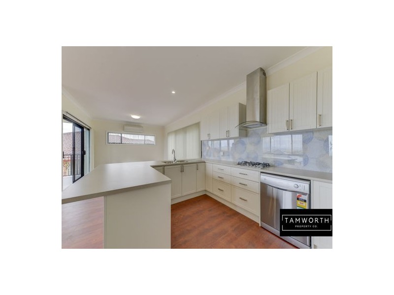 1/9 Wollemi Close, Tamworth NSW 2340