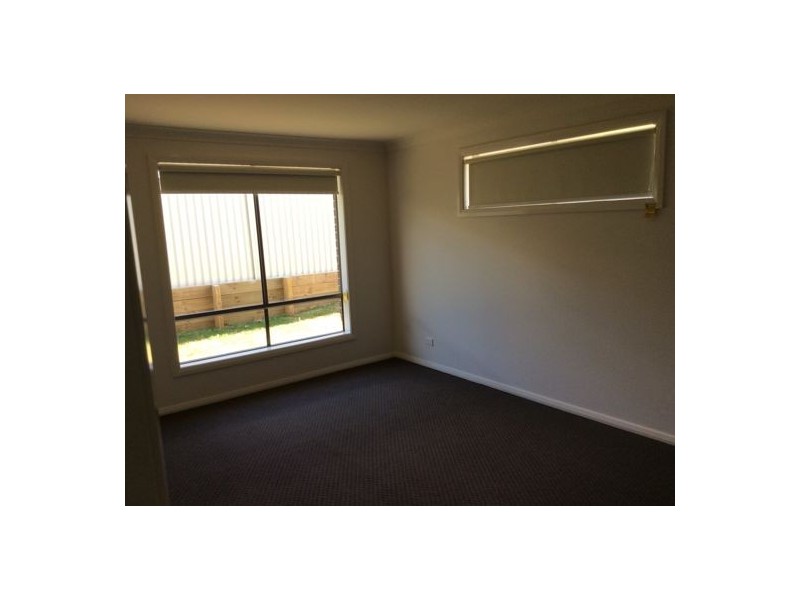 63 Denman Ave, Kootingal NSW 2352