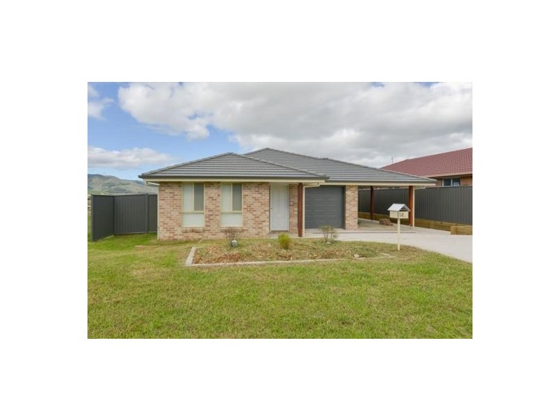 14A Barber Street, Kootingal NSW 2352