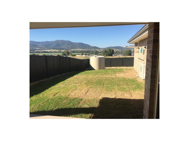 14A Barber Street, Kootingal NSW 2352