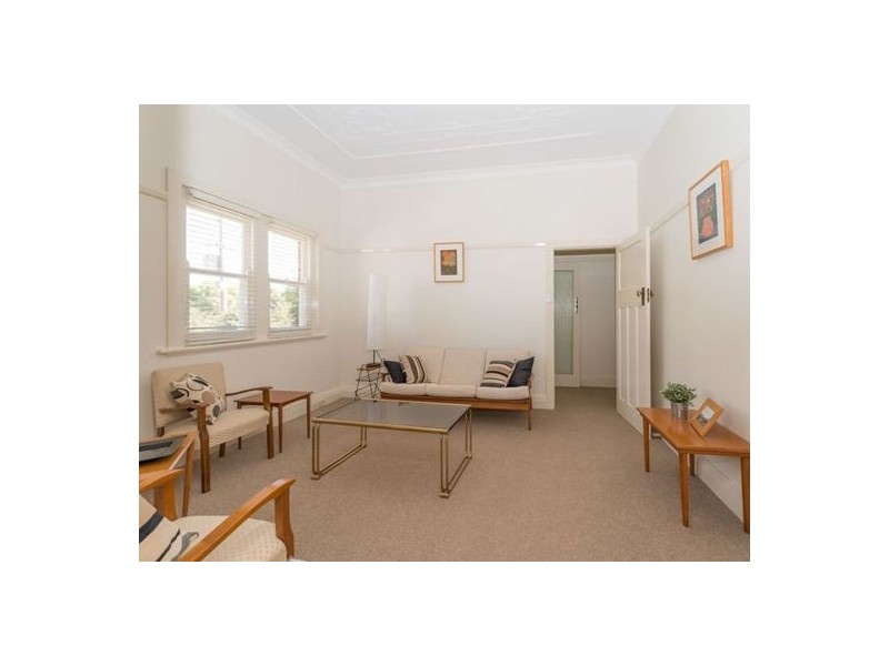 123 Upper Street, Tamworth NSW 2340