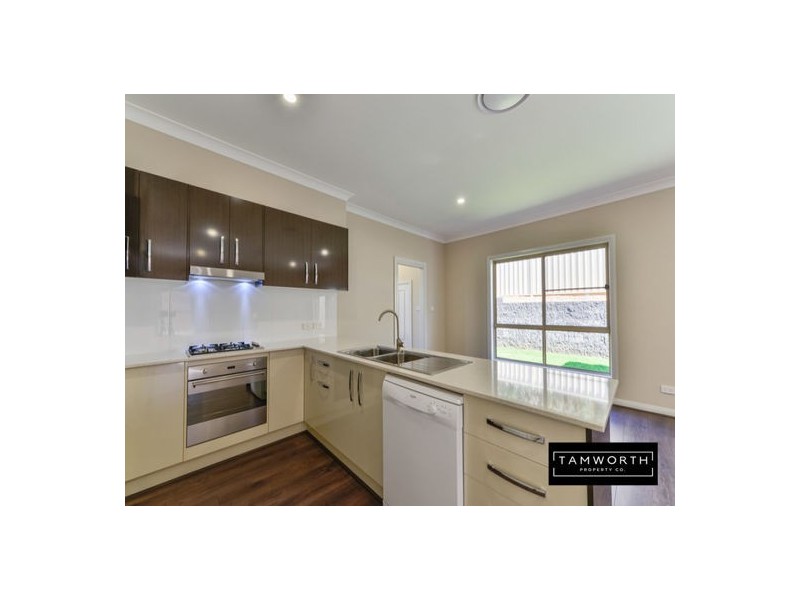 1/3 Ventnor Drive, Tamworth NSW 2340