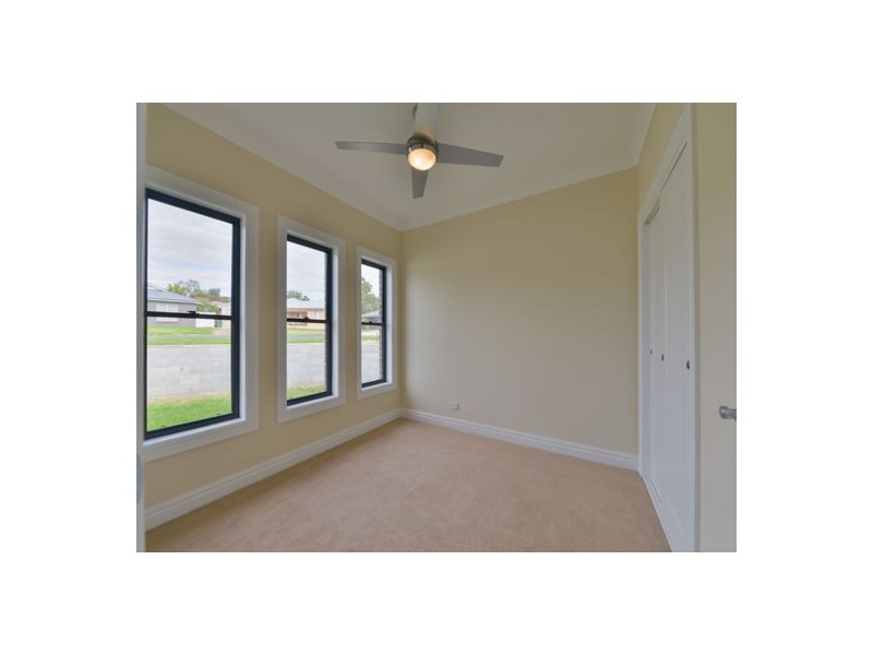 1/10 Penlee Road, Tamworth NSW 2340
