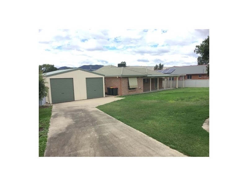 36 Cobb & Co Circuit, Tamworth NSW 2340