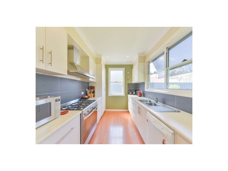 83 Rawson Avenue, Tamworth NSW 2340