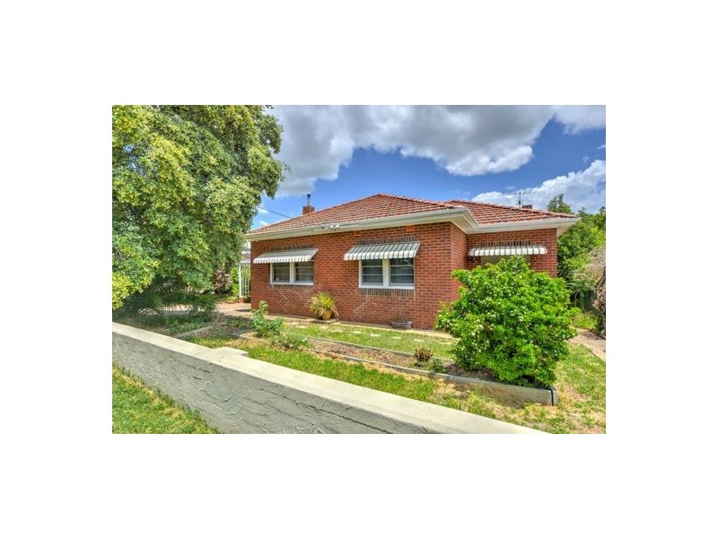 123 Upper Street, Tamworth NSW 2340