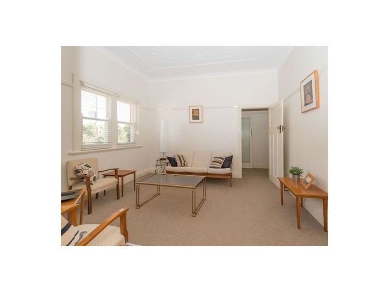 123 Upper Street, Tamworth NSW 2340