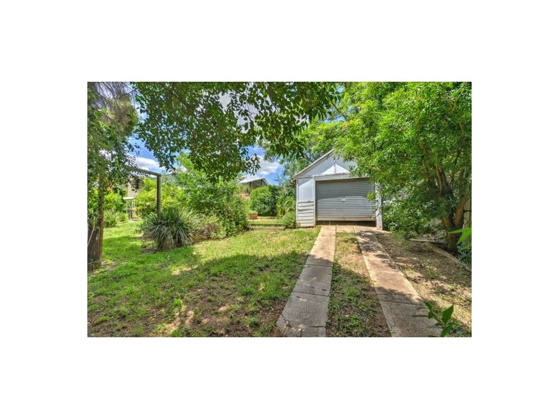 123 Upper Street, Tamworth NSW 2340