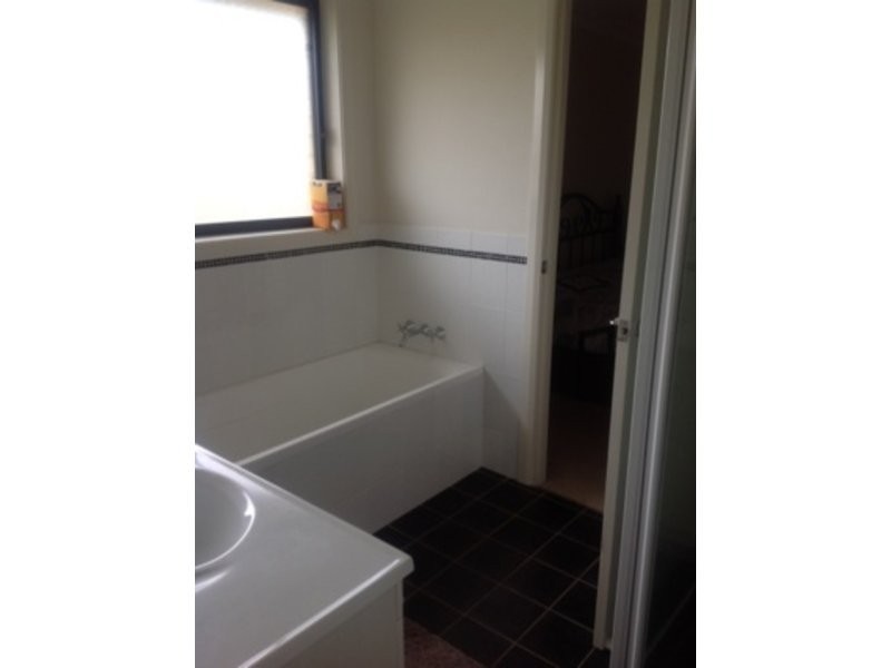 26 Banks Street, Tamworth NSW 2340