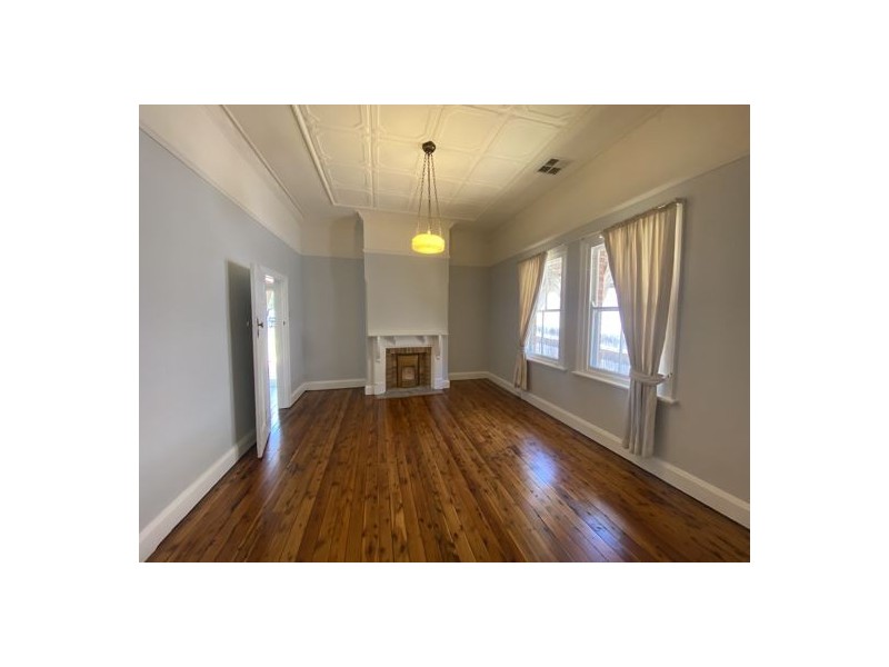 107 Carthage Street, Tamworth NSW 2340