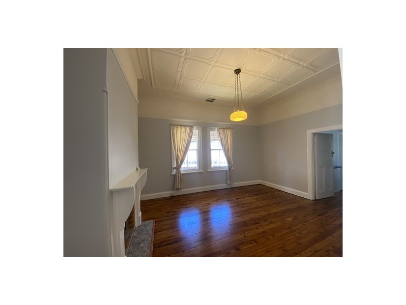 107 Carthage Street, Tamworth NSW 2340