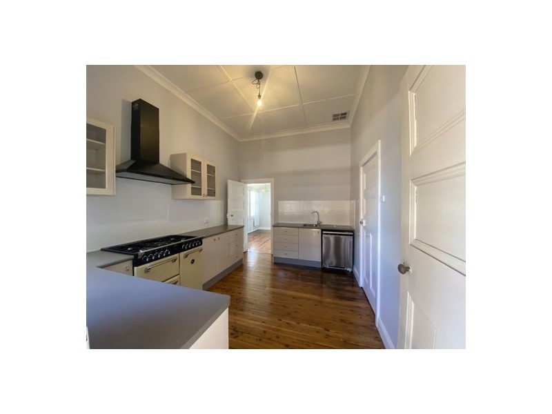 107 Carthage Street, Tamworth NSW 2340