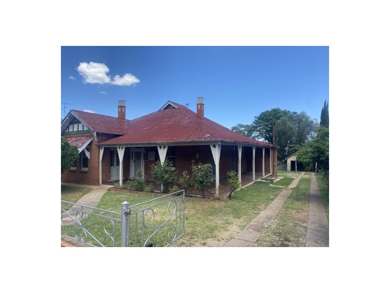 107 Carthage Street, Tamworth NSW 2340
