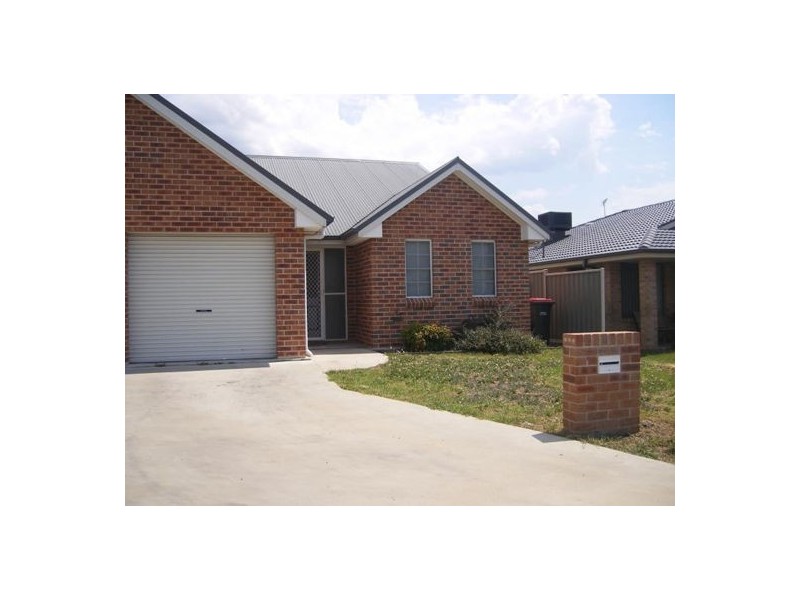 1/8 Flynn Street, Tamworth NSW 2340