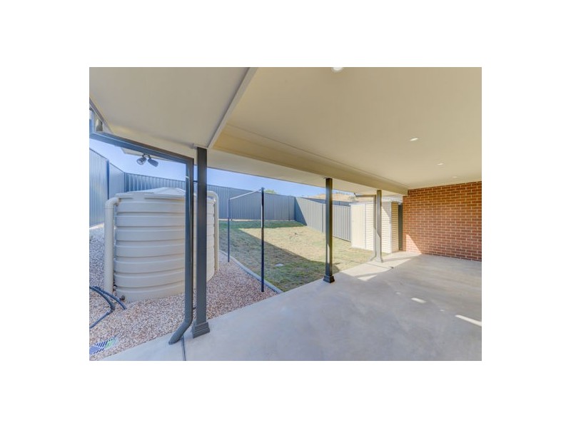 1/5 Francis Ave, Tamworth NSW 2340