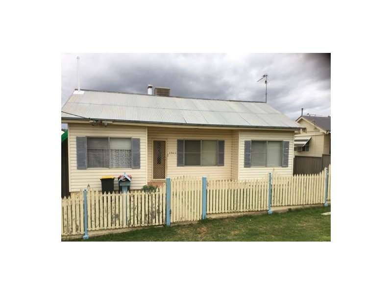 47 Peel Street, Tamworth NSW 2340