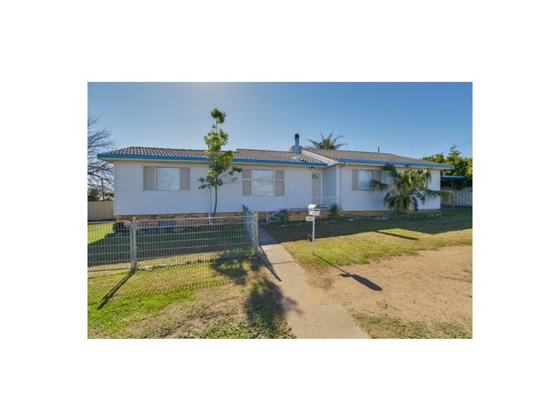 25 John Street, Tamworth NSW 2340