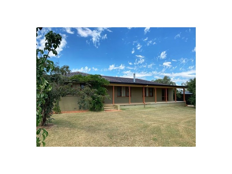 5 Oakley Road, Tamworth NSW 2340