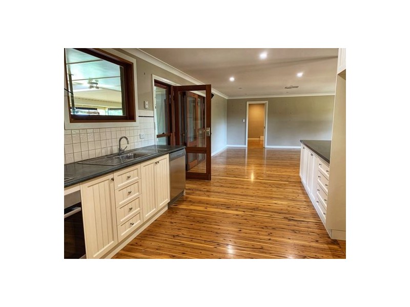 5 Oakley Road, Tamworth NSW 2340