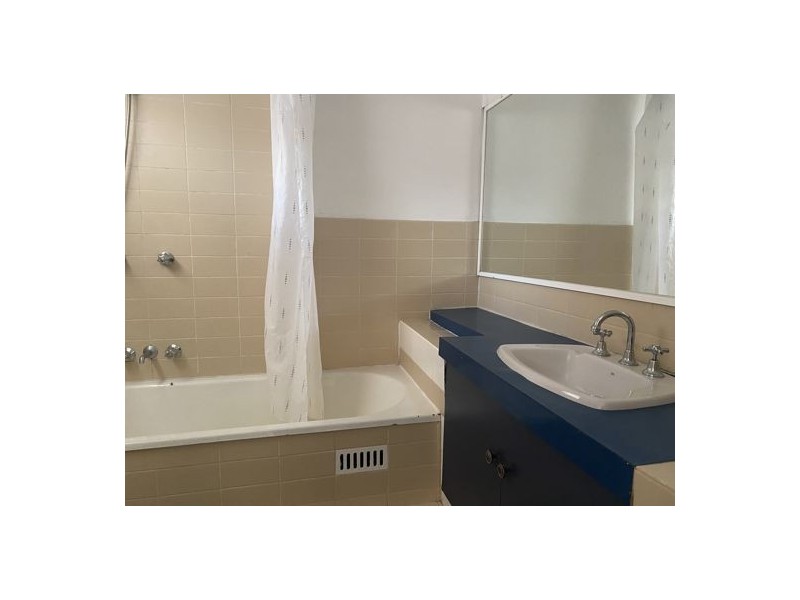 2/80 Griffin Ave, Tamworth NSW 2340