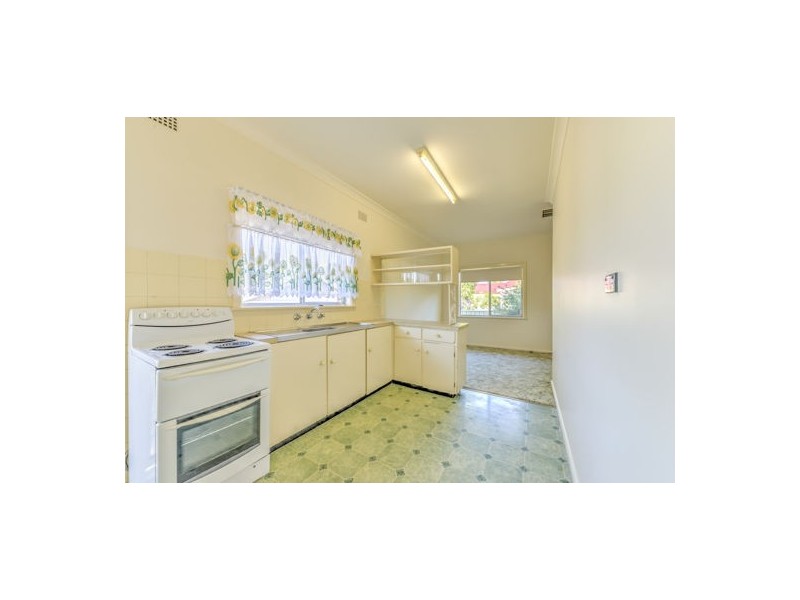 25 Elm Street, Tamworth NSW 2340