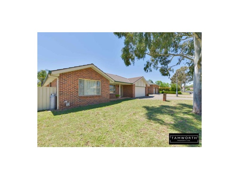 58 Greg Norman Drive, Tamworth NSW 2340