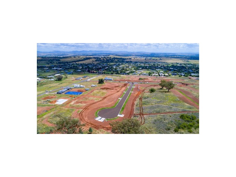 12 Barakula Drive, Moore Creek NSW 2340