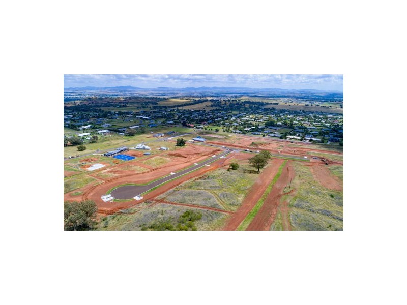 12 Barakula Drive, Moore Creek NSW 2340