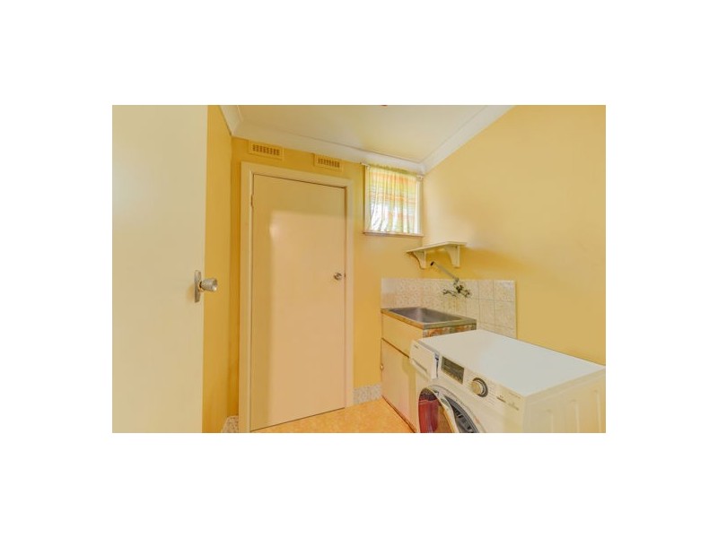 21 Merindah Avenue, Manilla NSW 2346