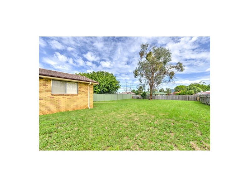 21 Merindah Avenue, Manilla NSW 2346