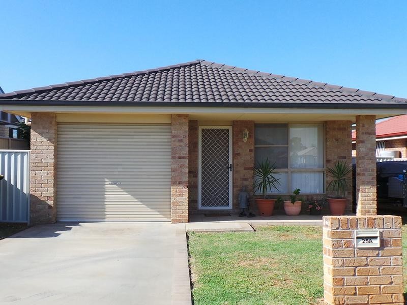 25A Banks Street, Tamworth NSW 2340