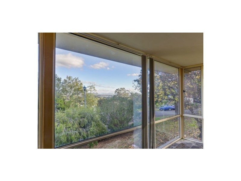 2 Dekalb Street, Tamworth NSW 2340