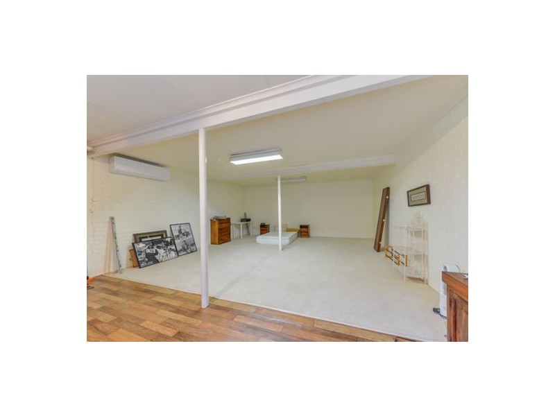 2 Dekalb Street, Tamworth NSW 2340