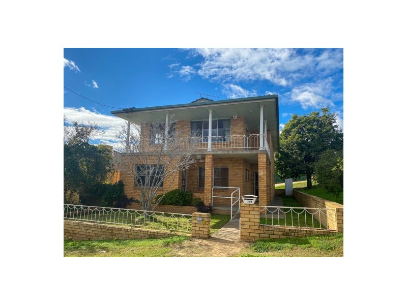 16B Carthage Street, Tamworth NSW 2340