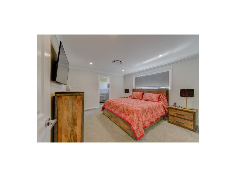 37 Mulga Place, Tamworth NSW 2340