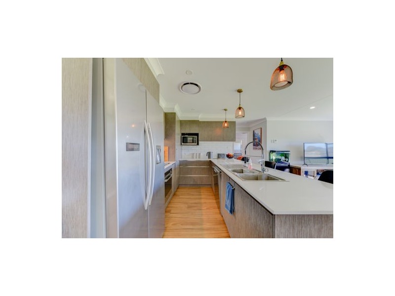 37 Mulga Place, Tamworth NSW 2340