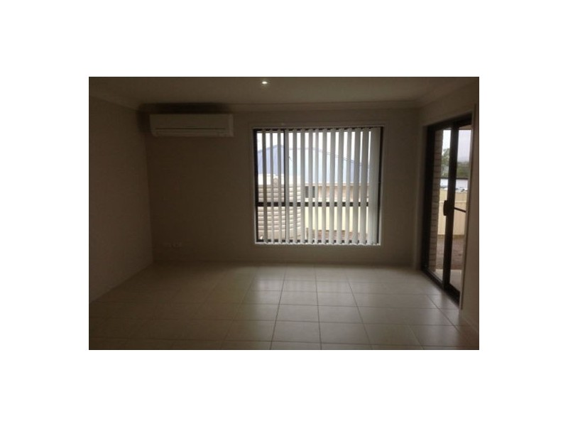 2/7 Kaputar Close, Tamworth NSW 2340