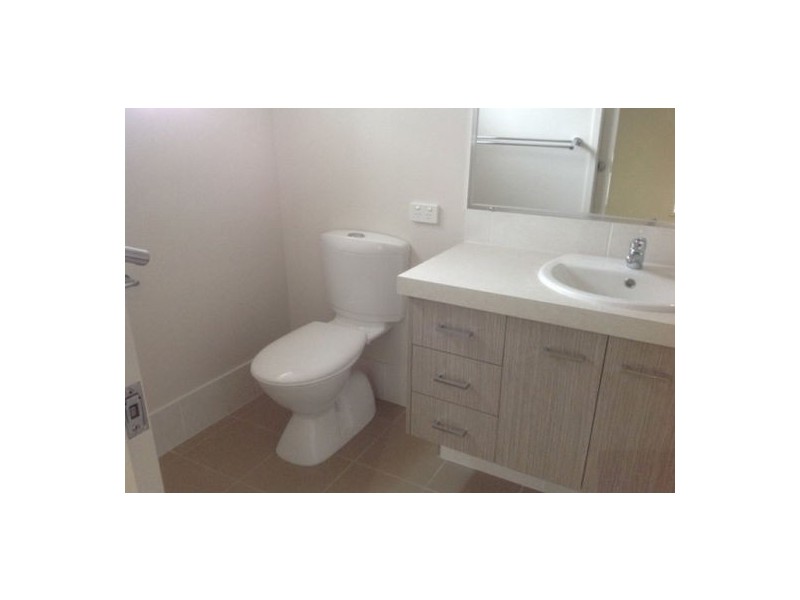 2/7 Kaputar Close, Tamworth NSW 2340