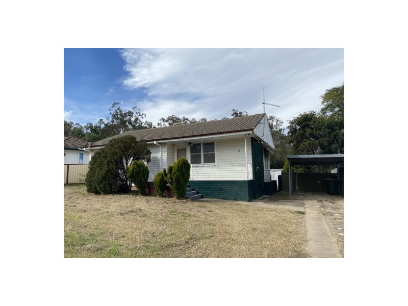 12 Kirkham Crescent, Tamworth NSW 2340